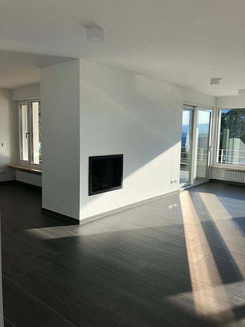 Prenájom domu 300 m², pozemok 1.899 m², Bürgstadt, Bavorsko Prenájom domu 300 m², pozemok 1.899 m², Bürgstadt, Bavorsko