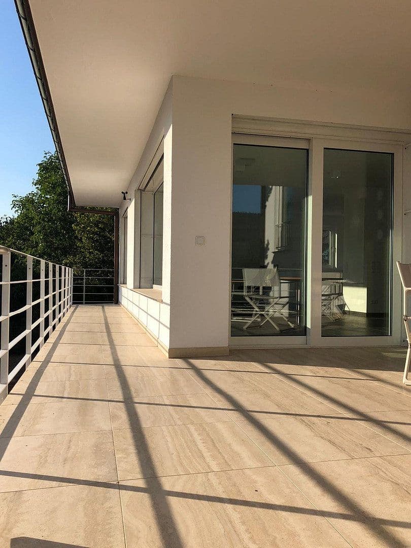 Prenájom domu 300 m², pozemok 1.899 m², Bürgstadt, Bavorsko Prenájom domu 300 m², pozemok 1.899 m², Bürgstadt, Bavorsko