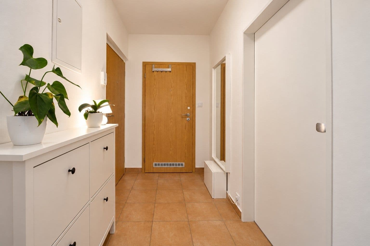 Prenájom bytu 2-izbový 62 m², Březenská, Praha, Praha Prenájom bytu 2-izbový 62 m², Březenská, Praha, Praha