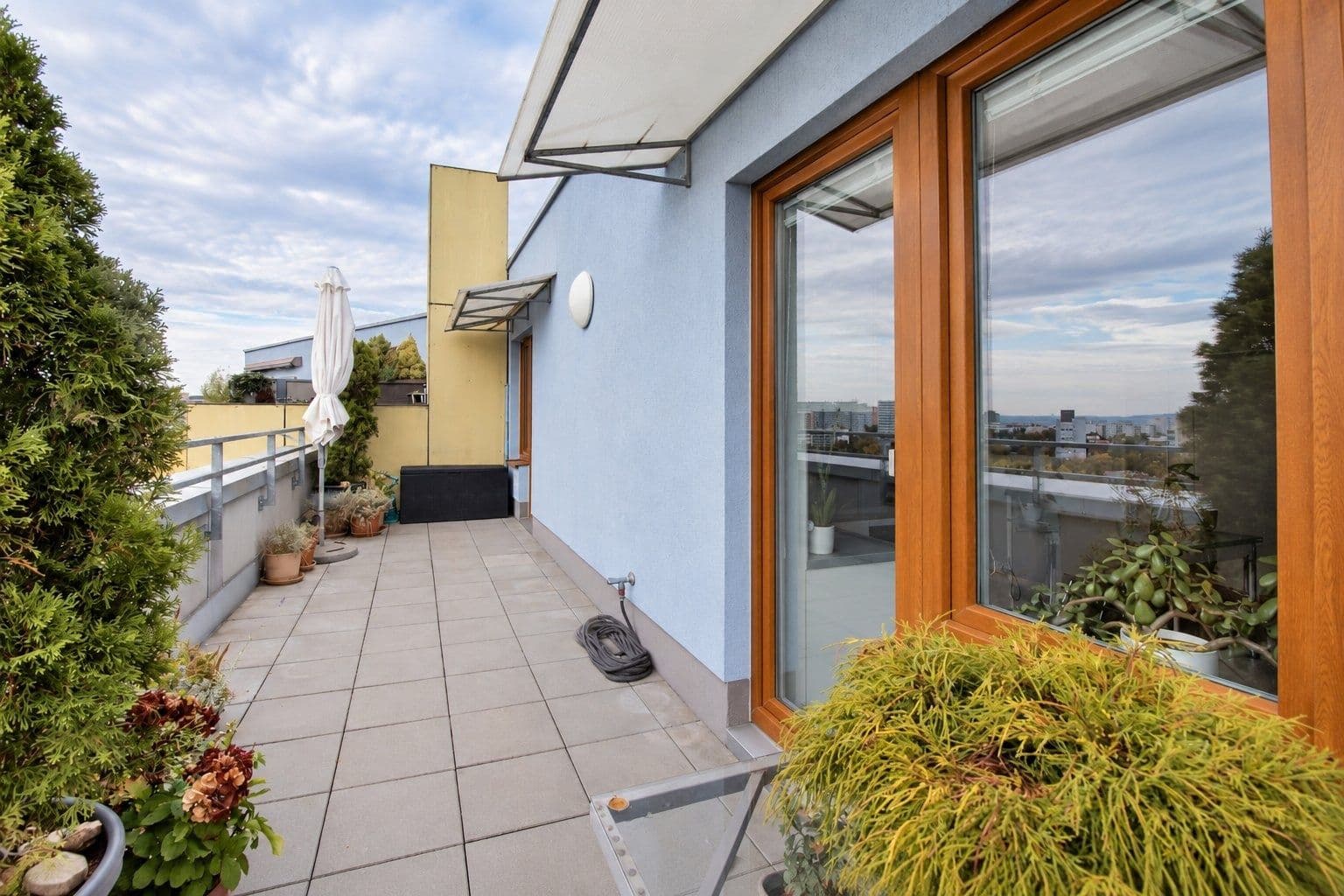 Prenájom bytu 2-izbový 69 m², Březenská, Praha, Praha Prenájom bytu 2-izbový 69 m², Březenská, Praha, Praha