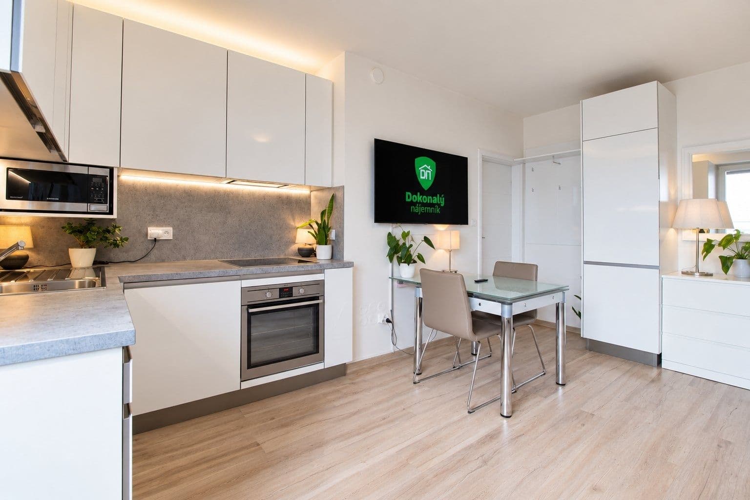 Prenájom bytu 2-izbový 69 m², Březenská, Praha, Praha Prenájom bytu 2-izbový 69 m², Březenská, Praha, Praha