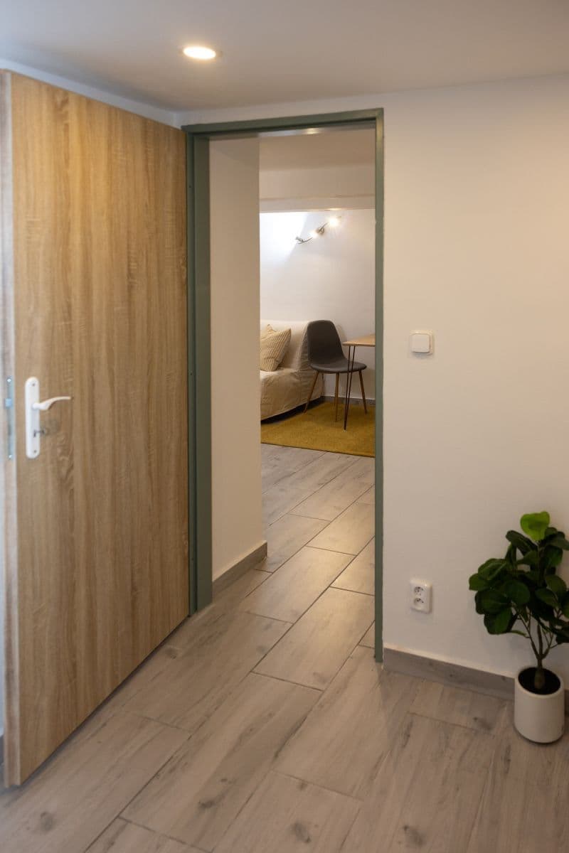 Predaj nebytového priestoru 35 m², Ouvalova, Slaný, Středočeský kraj Predaj nebytového priestoru 35 m², Ouvalova, Slaný, Středočeský kraj