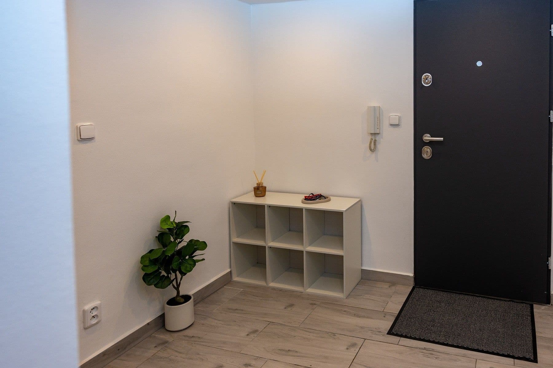 Predaj nebytového priestoru 35 m², Ouvalova, Slaný, Středočeský kraj Predaj nebytového priestoru 35 m², Ouvalova, Slaný, Středočeský kraj