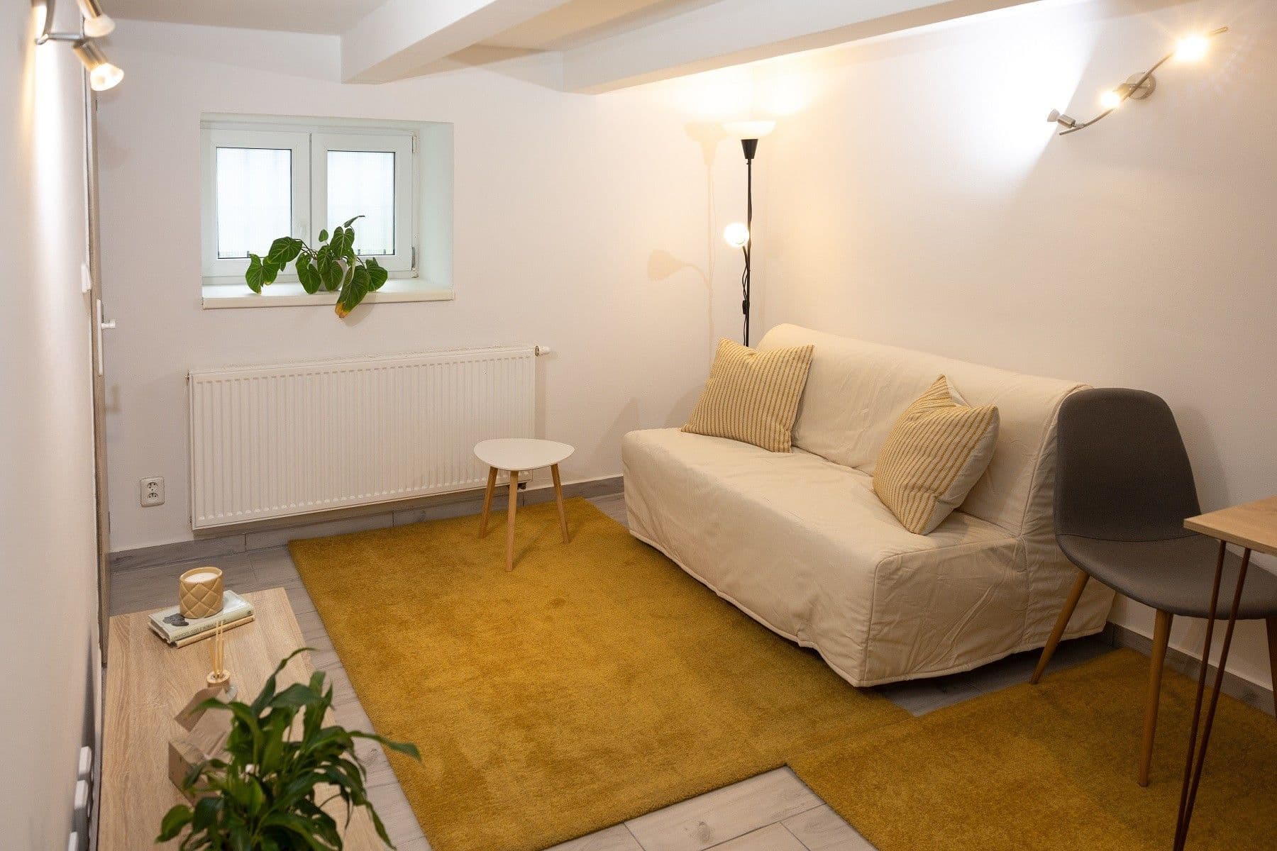 Predaj nebytového priestoru 35 m², Ouvalova, Slaný, Středočeský kraj Predaj nebytového priestoru 35 m², Ouvalova, Slaný, Středočeský kraj