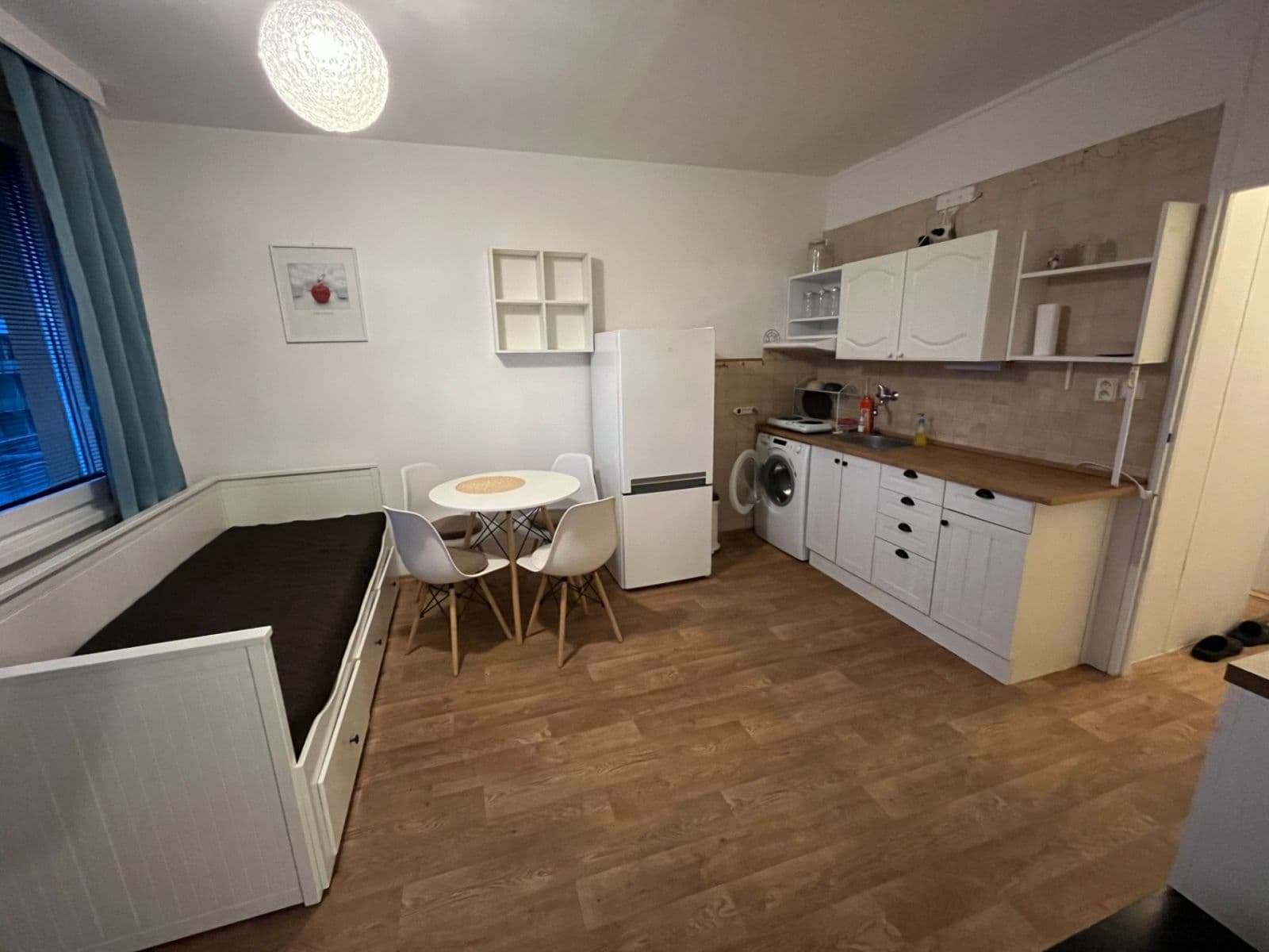 Prenájom bytu 1-izbový 36 m², V. Talicha, České Budějovice, Jihočeský kraj Prenájom bytu 1-izbový 36 m², V. Talicha, České Budějovice, Jihočeský kraj