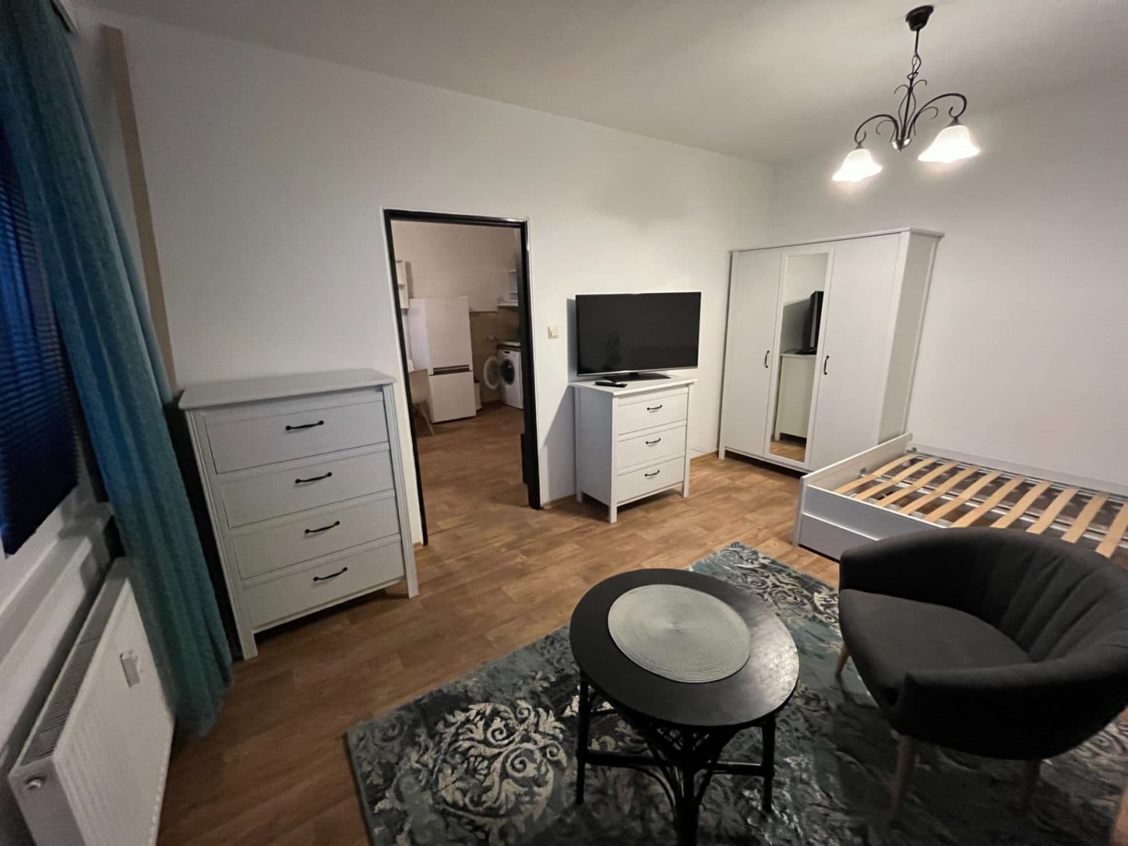 Prenájom bytu 1-izbový 36 m², V. Talicha, České Budějovice, Jihočeský kraj Prenájom bytu 1-izbový 36 m², V. Talicha, České Budějovice, Jihočeský kraj