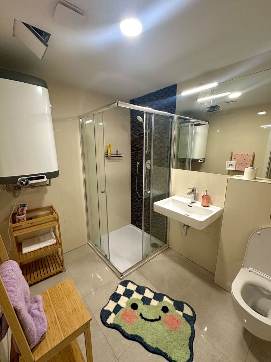 Prenájom bytu 2-izbový 39 m², Ječná, Praha, Praha Prenájom bytu 2-izbový 39 m², Ječná, Praha, Praha