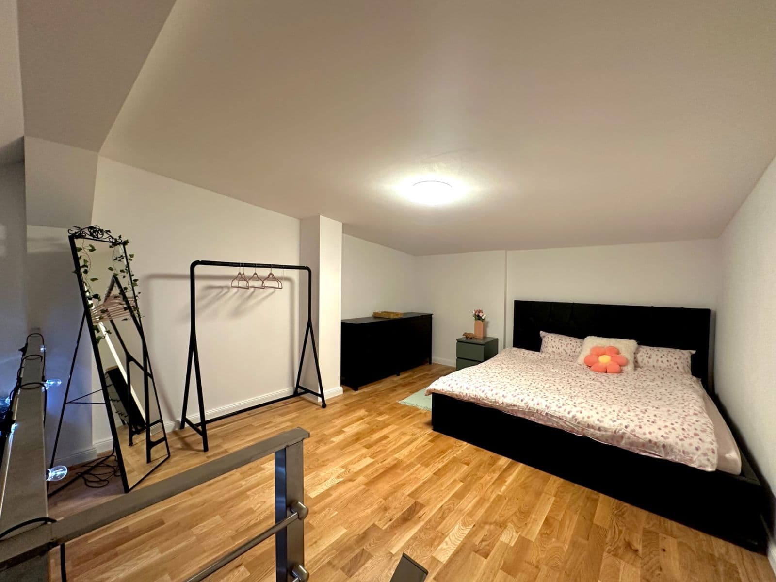 Prenájom bytu 2-izbový 39 m², Ječná, Praha, Praha Prenájom bytu 2-izbový 39 m², Ječná, Praha, Praha