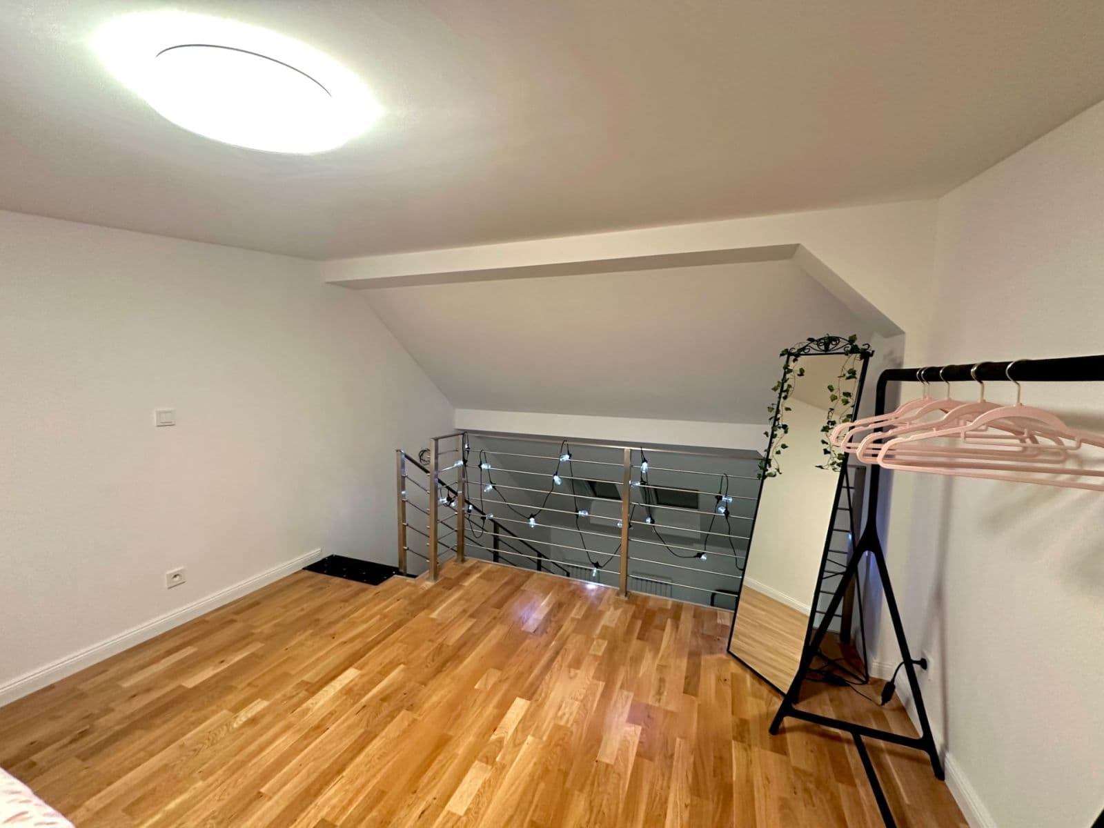 Prenájom bytu 2-izbový 39 m², Ječná, Praha, Praha Prenájom bytu 2-izbový 39 m², Ječná, Praha, Praha
