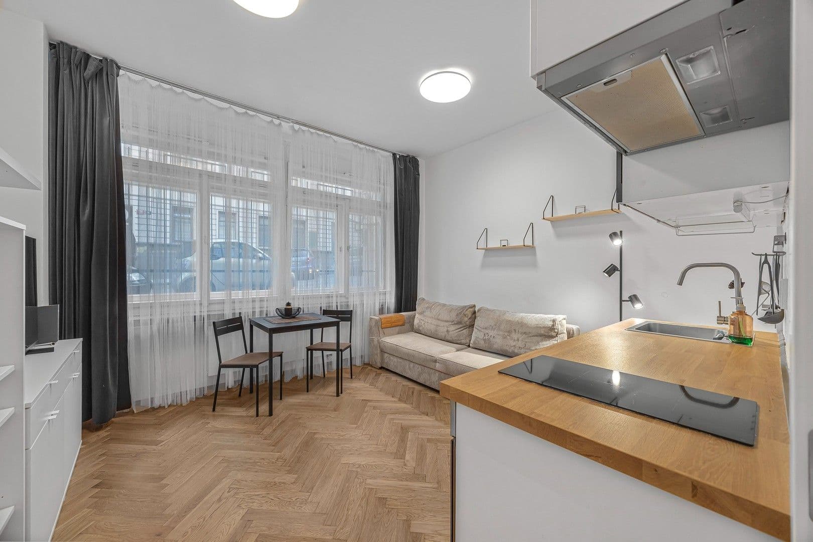 Prenájom bytu 1-izbový 23 m², Pplk. Sochora, Praha, Praha Prenájom bytu 1-izbový 23 m², Pplk. Sochora, Praha, Praha