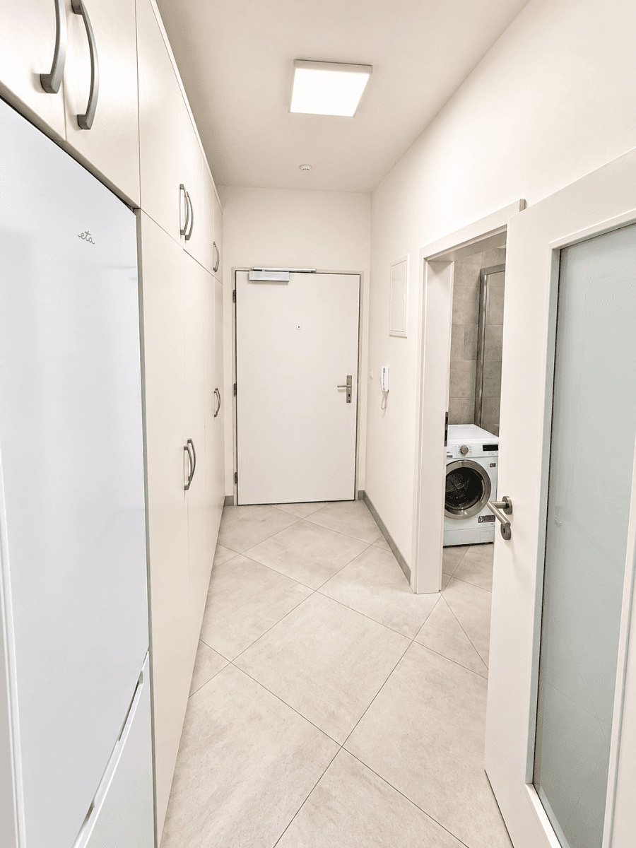 Predaj bytu 1-izbový 38 m², Kadečkové, Praha, Praha Predaj bytu 1-izbový 38 m², Kadečkové, Praha, Praha