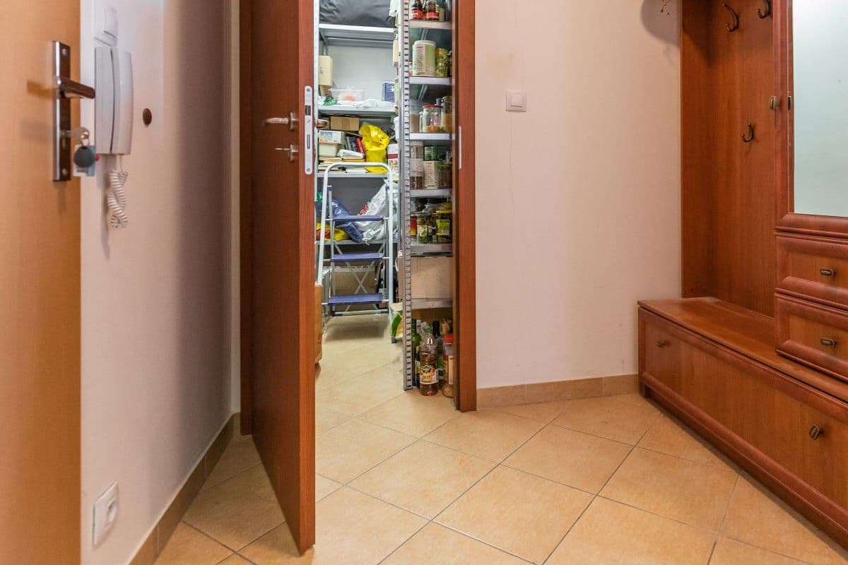 Predaj bytu 1-izbový 35 m², Františka Jansy, Praha, Praha Predaj bytu 1-izbový 35 m², Františka Jansy, Praha, Praha