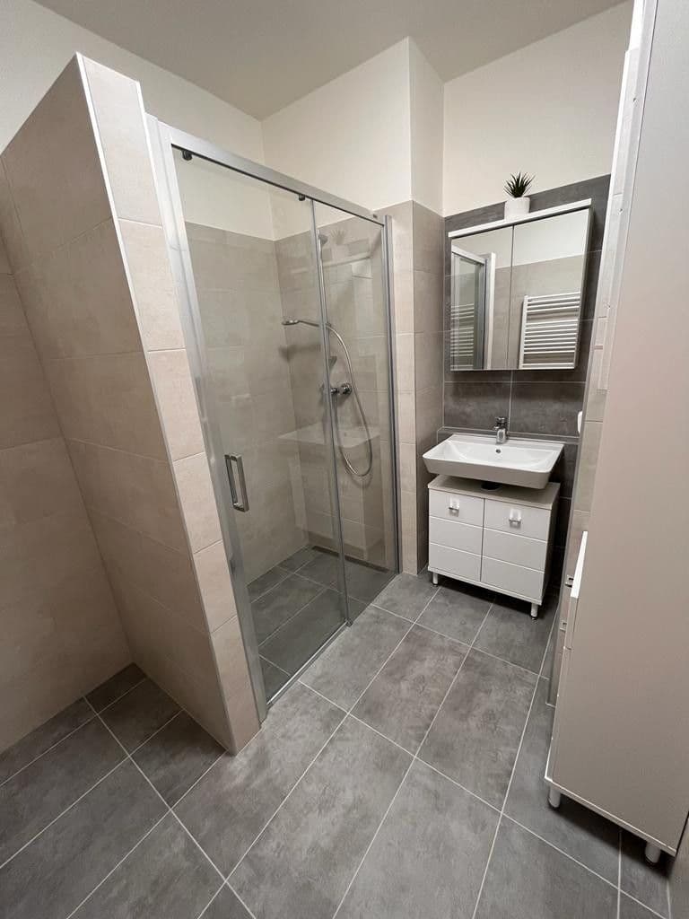 Prenájom bytu 3-izbový 67 m², Komenského, Fryšták, Zlínský kraj Prenájom bytu 3-izbový 67 m², Komenského, Fryšták, Zlínský kraj