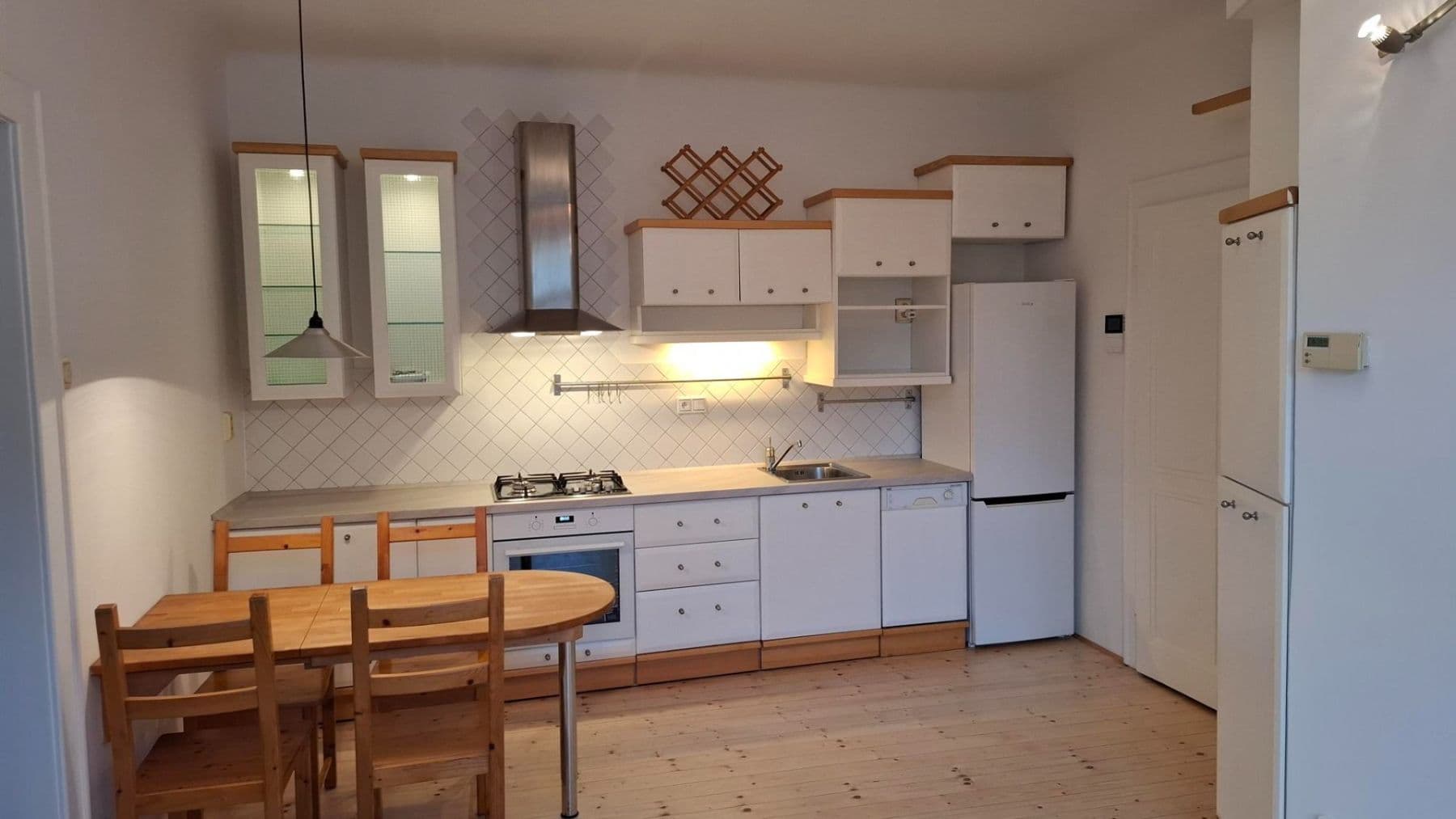 Prenájom bytu 2-izbový 54 m², Žerotínova, Praha, Praha Prenájom bytu 2-izbový 54 m², Žerotínova, Praha, Praha
