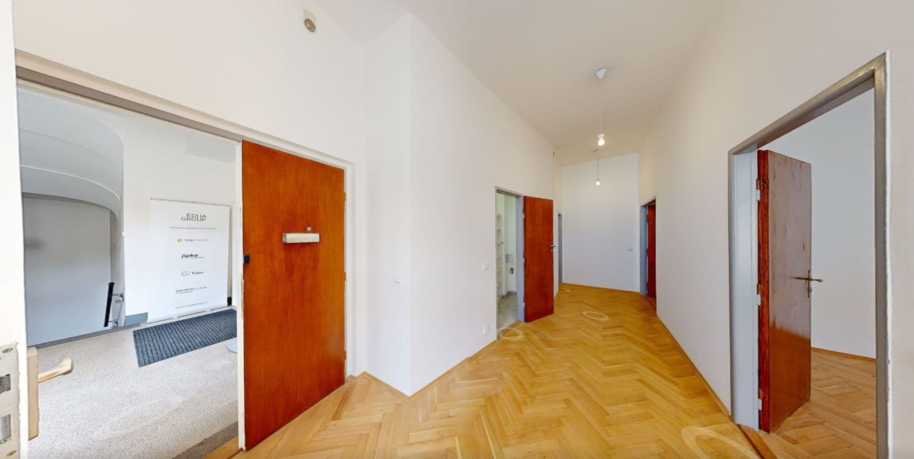 Prenájom bytu 5-izbový 155 m², Národní, Praha, Praha Prenájom bytu 5-izbový 155 m², Národní, Praha, Praha