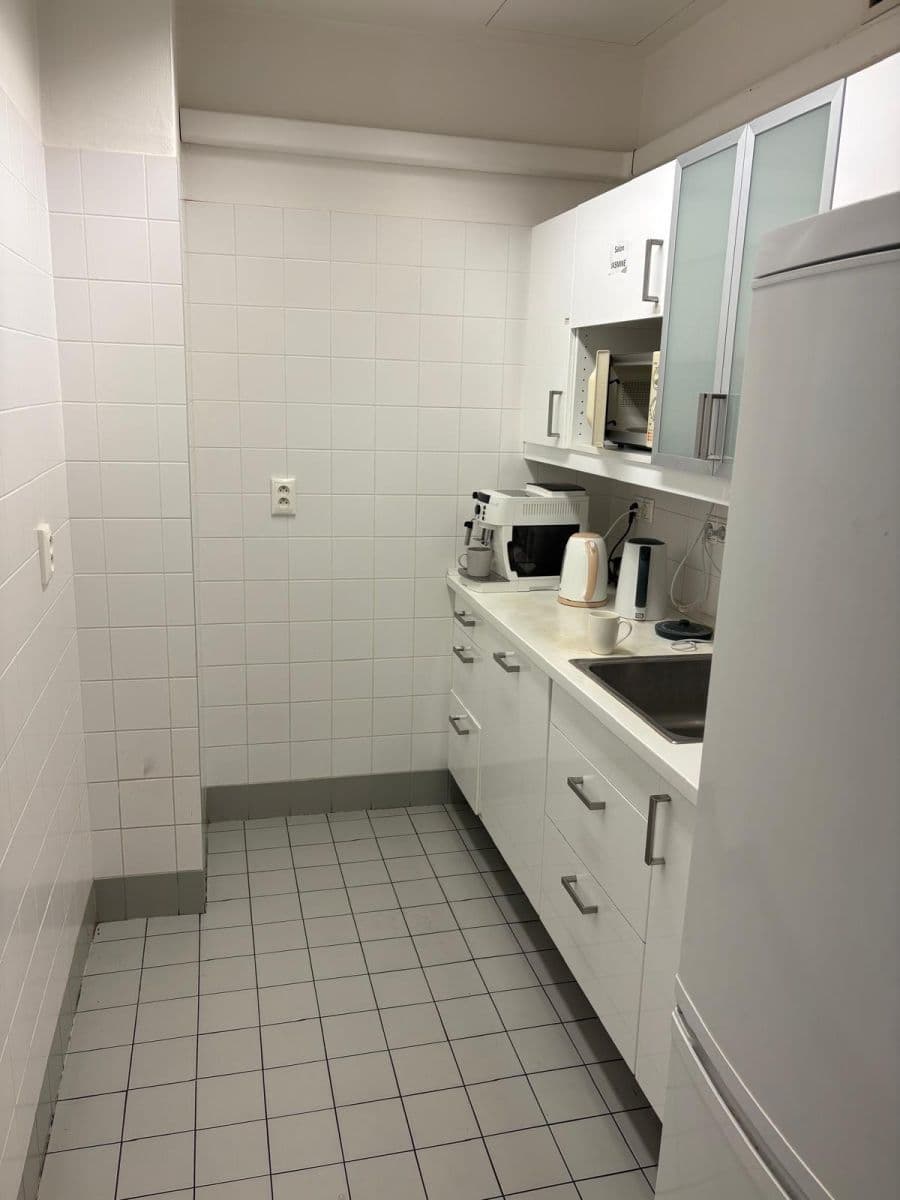 Prenájom nebytového priestoru 25 m², Purkyňova, Praha, Praha Prenájom nebytového priestoru 25 m², Purkyňova, Praha, Praha