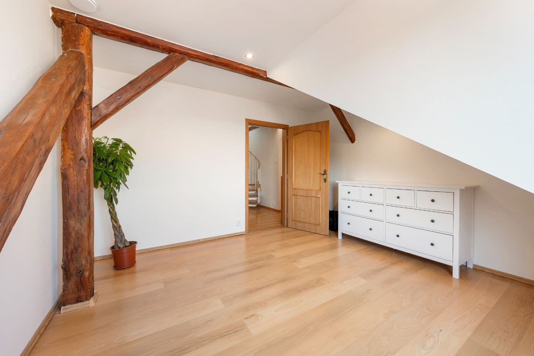 Predaj bytu 4-izbový 139 m², Tržní, Brno, Jihomoravský kraj Predaj bytu 4-izbový 139 m², Tržní, Brno, Jihomoravský kraj