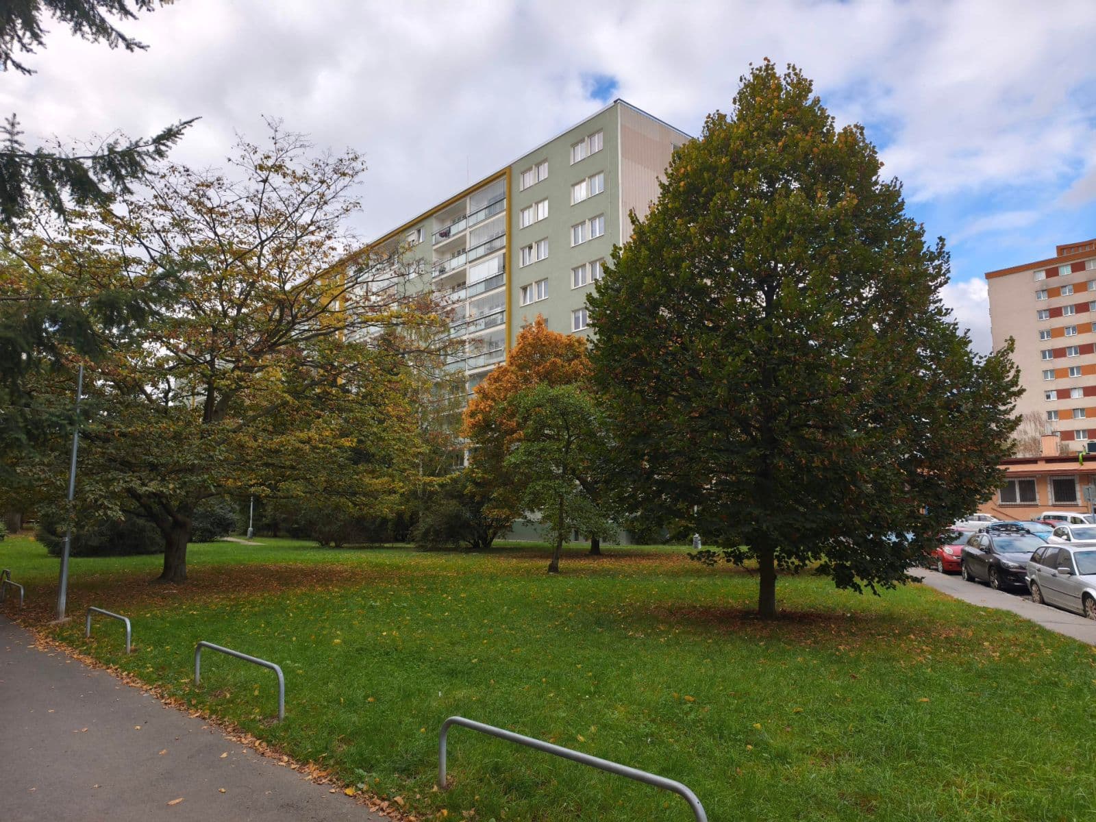 Predaj bytu 4-izbový 77 m², Hrusická, Praha, Praha Predaj bytu 4-izbový 77 m², Hrusická, Praha, Praha