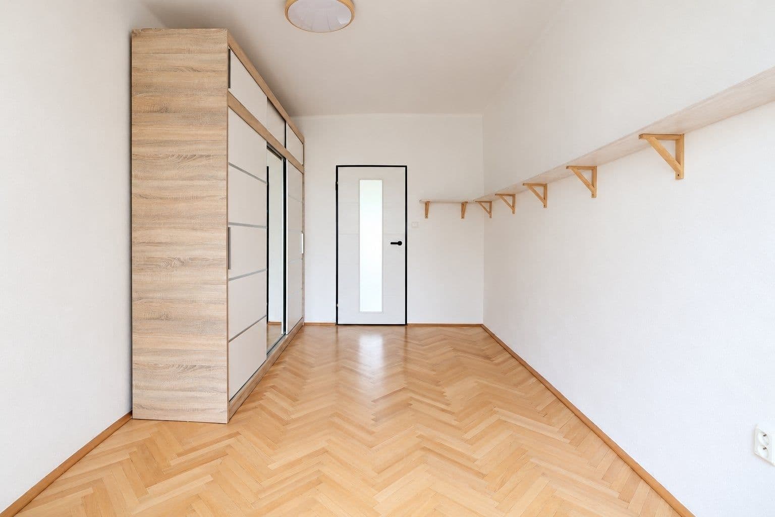 Prenájom bytu 2-izbový 48 m², Dvouletky, Praha, Praha Prenájom bytu 2-izbový 48 m², Dvouletky, Praha, Praha