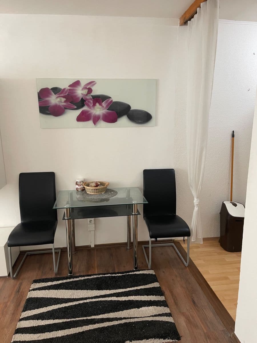 Prenájom bytu 2-izbový 60 m², Ke Kamínce, Praha, Praha Prenájom bytu 2-izbový 60 m², Ke Kamínce, Praha, Praha