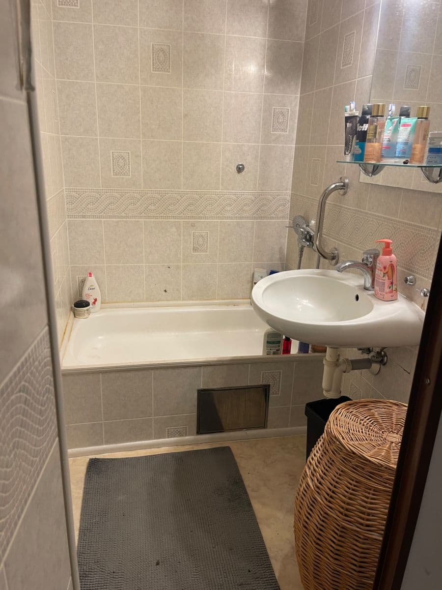 Prenájom bytu 2-izbový 60 m², Ke Kamínce, Praha, Praha Prenájom bytu 2-izbový 60 m², Ke Kamínce, Praha, Praha