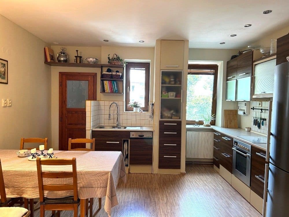 Predaj bytu 3-izbový 82 m², Resslova, Prostějov, Olomoucký kraj Predaj bytu 3-izbový 82 m², Resslova, Prostějov, Olomoucký kraj