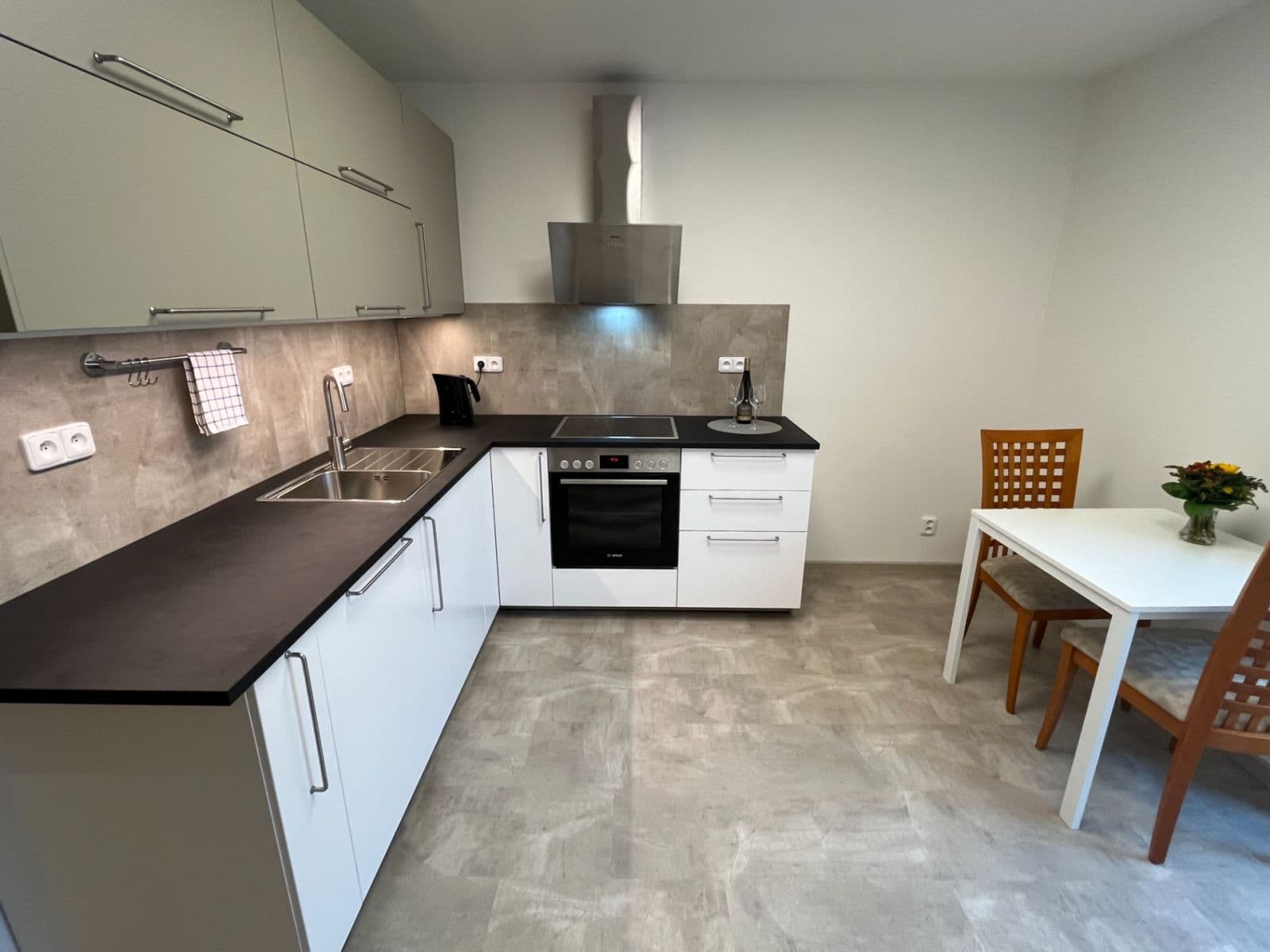 Prenájom bytu 1-izbový 46 m², Maškova, Brno, Jihomoravský kraj Prenájom bytu 1-izbový 46 m², Maškova, Brno, Jihomoravský kraj