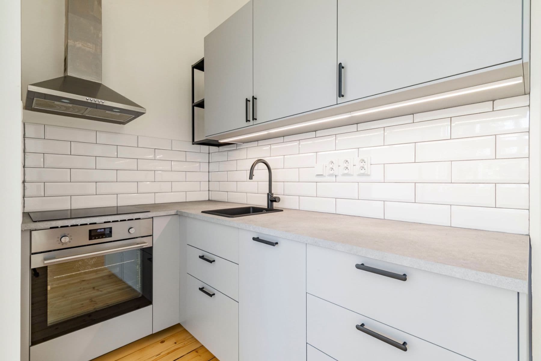Prenájom bytu 2-izbový 70 m², Václavkova, Praha, Praha Prenájom bytu 2-izbový 70 m², Václavkova, Praha, Praha