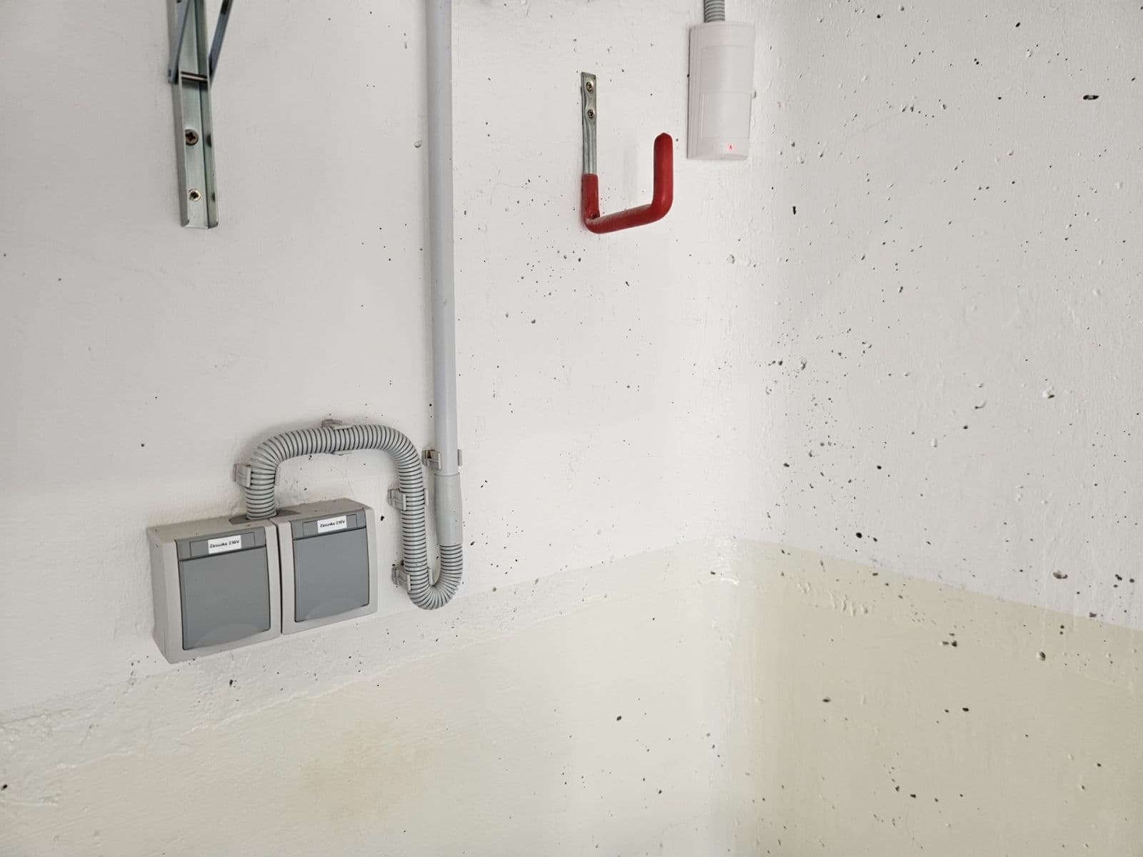 Predaj garáže 18 m², Hagarova, Rača, Bratislavský kraj Predaj garáže 18 m², Hagarova, Rača, Bratislavský kraj