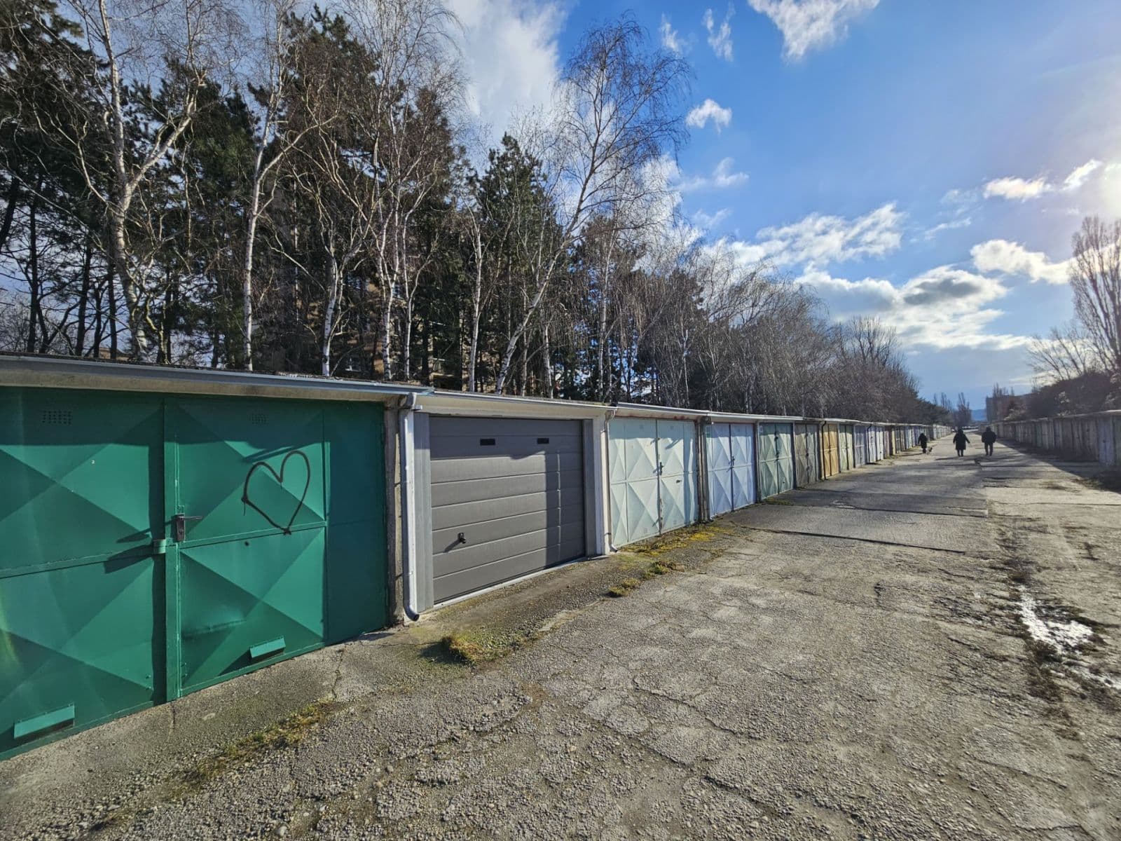 Predaj garáže 18 m², Hagarova, Rača, Bratislavský kraj Predaj garáže 18 m², Hagarova, Rača, Bratislavský kraj
