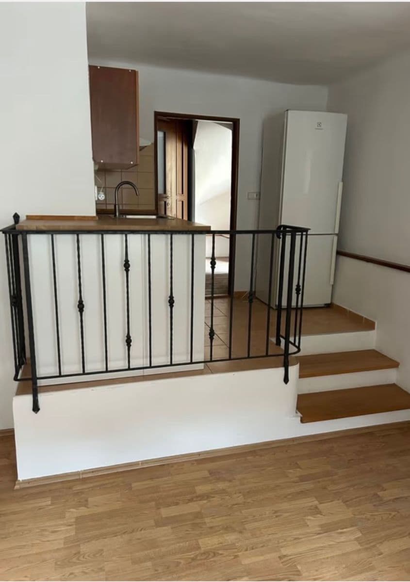Prenájom bytu 1-izbový 27 m², Na Úbočí, Třebíč, Kraj Vysočina Prenájom bytu 1-izbový 27 m², Na Úbočí, Třebíč, Kraj Vysočina