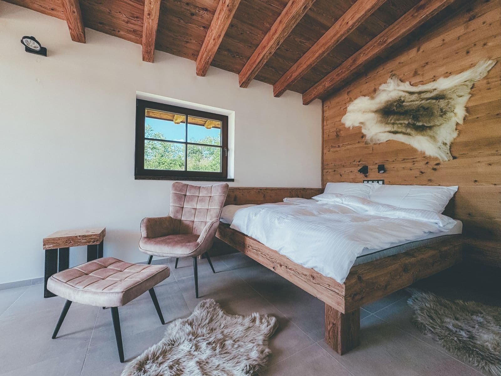 Predaj rekreačného objektu 94 m², pozemok 607 m², Dubí, Ústecký kraj Predaj rekreačného objektu 94 m², pozemok 607 m², Dubí, Ústecký kraj