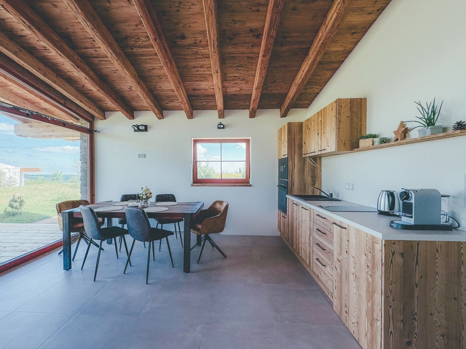 Predaj rekreačného objektu 94 m², pozemok 607 m², Dubí, Ústecký kraj Predaj rekreačného objektu 94 m², pozemok 607 m², Dubí, Ústecký kraj