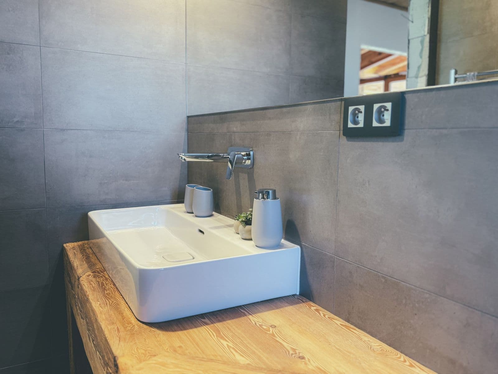 Predaj rekreačného objektu 94 m², pozemok 607 m², Dubí, Ústecký kraj Predaj rekreačného objektu 94 m², pozemok 607 m², Dubí, Ústecký kraj