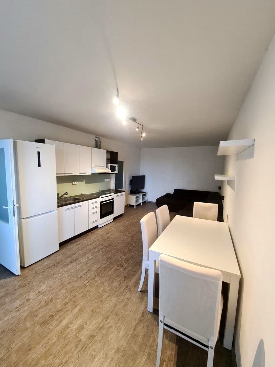 Prenájom bytu 2-izbový 46 m², Bouřilova, Praha, Praha Prenájom bytu 2-izbový 46 m², Bouřilova, Praha, Praha