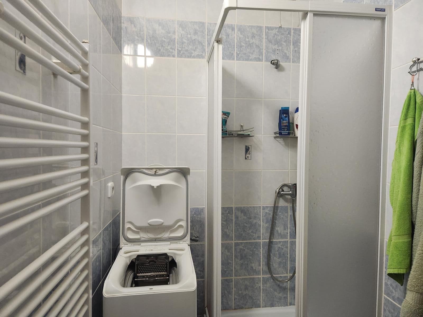 Prenájom bytu 2-izbový 56 m², Štúrova, Teplice, Ústecký kraj Prenájom bytu 2-izbový 56 m², Štúrova, Teplice, Ústecký kraj