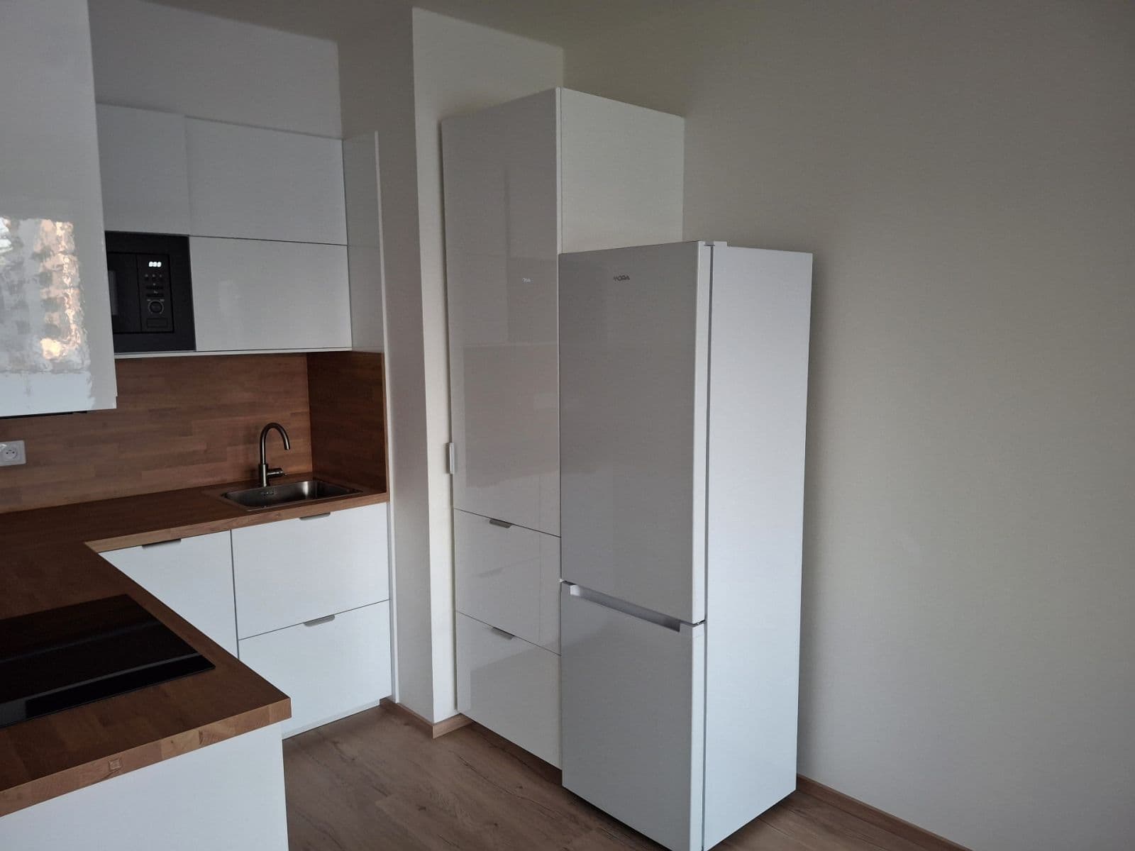 Prenájom bytu 2-izbový 43 m², Pod Harfou, Praha, Praha Prenájom bytu 2-izbový 43 m², Pod Harfou, Praha, Praha