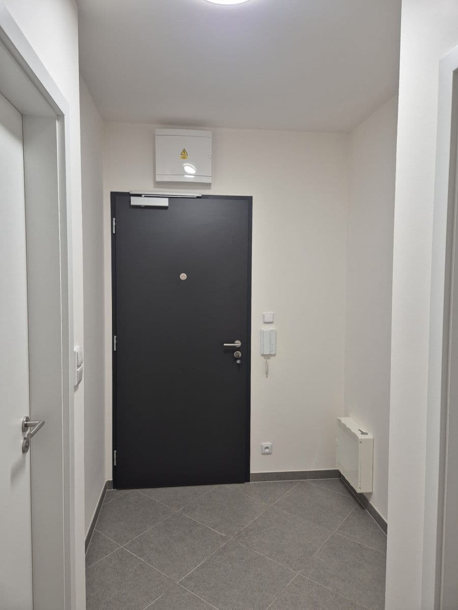 Prenájom bytu 2-izbový 43 m², Pod Harfou, Praha, Praha Prenájom bytu 2-izbový 43 m², Pod Harfou, Praha, Praha