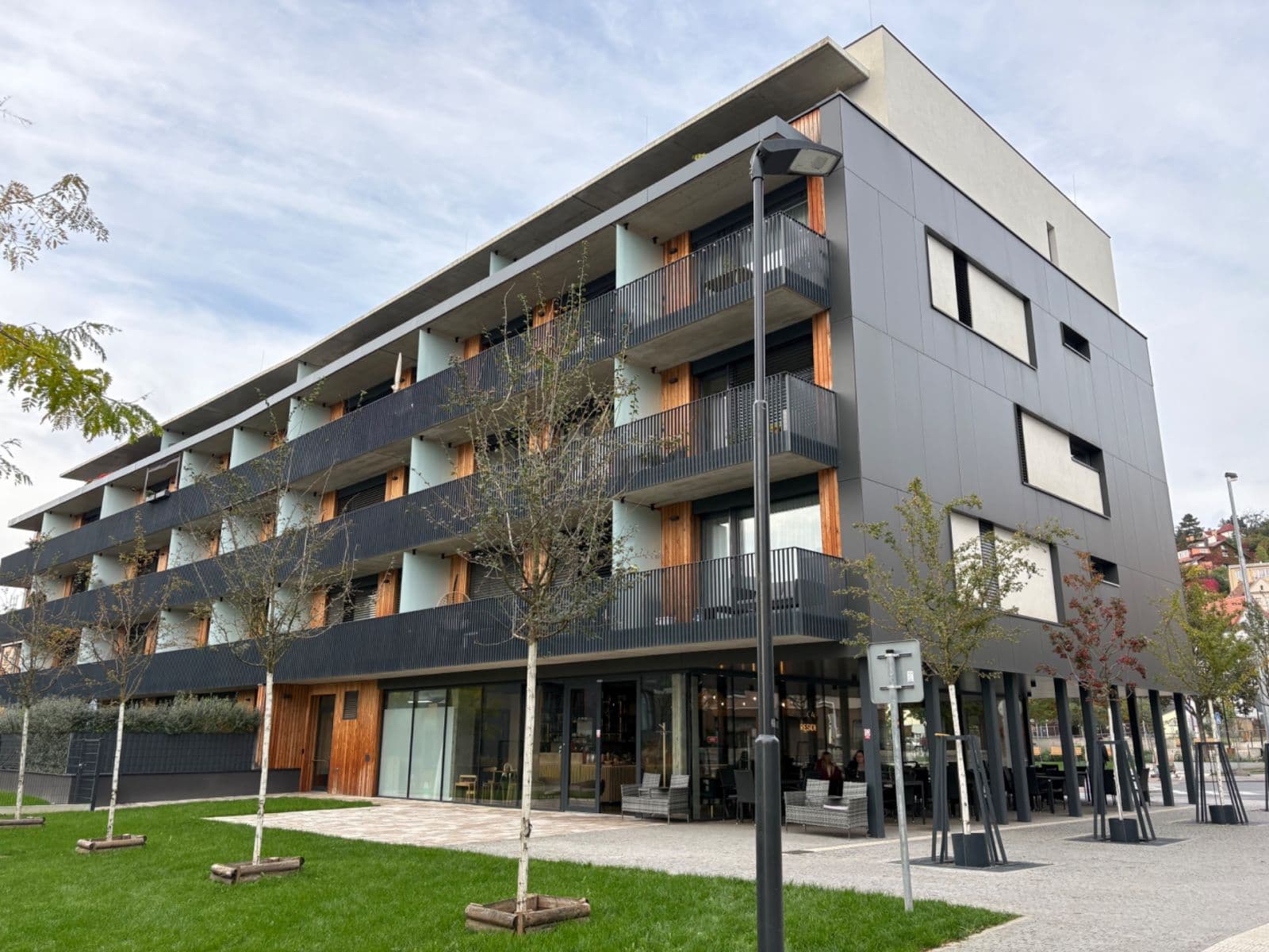 Prenájom bytu 1-izbový 40 m², Skálové, Praha, Praha Prenájom bytu 1-izbový 40 m², Skálové, Praha, Praha