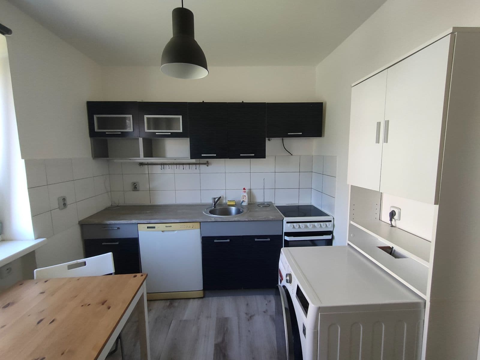 Prenájom bytu 1-izbový 30 m², J. A. Komenského, Stochov, Středočeský kraj Prenájom bytu 1-izbový 30 m², J. A. Komenského, Stochov, Středočeský kraj