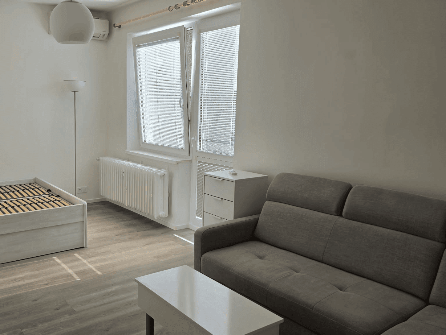 Prenájom bytu 1-izbový 36 m², Královická, Praha, Praha Prenájom bytu 1-izbový 36 m², Královická, Praha, Praha
