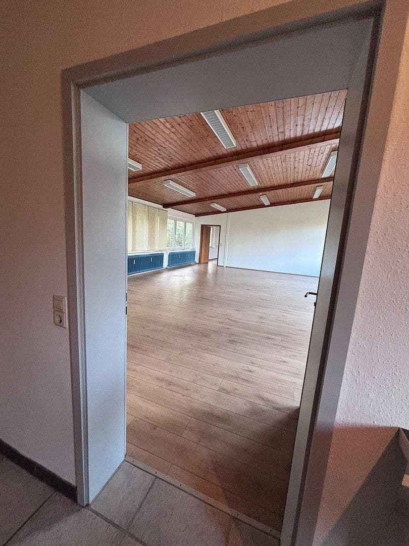 Prenájom kancelárie 130 m², Bunsenstrasse 22, Böblingen, Bádensko-Wurttembersko Prenájom kancelárie 130 m², Bunsenstrasse 22, Böblingen, Bádensko-Wurttembersko