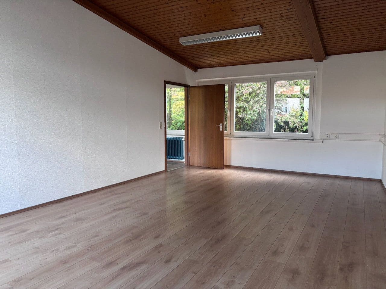 Prenájom kancelárie 130 m², Bunsenstrasse 22, Böblingen, Bádensko-Wurttembersko Prenájom kancelárie 130 m², Bunsenstrasse 22, Böblingen, Bádensko-Wurttembersko