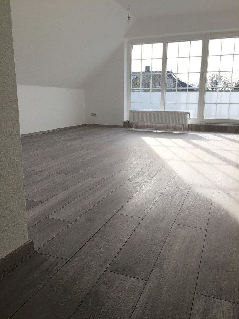 Predaj bytu 4-izbový 77 m², Hölderlin Str. 2, Stuhr, Dolné Sasko Predaj bytu 4-izbový 77 m², Hölderlin Str. 2, Stuhr, Dolné Sasko