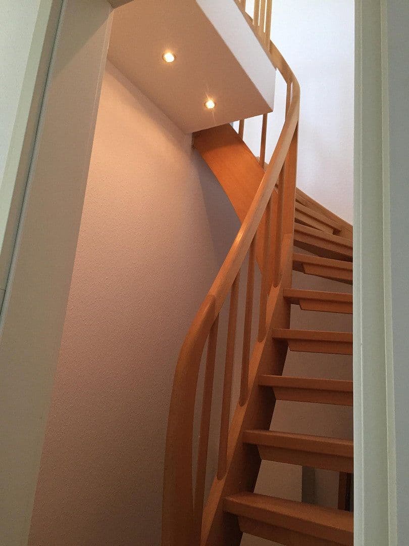 Predaj bytu 4-izbový 77 m², Hölderlin Str. 2, Stuhr, Dolné Sasko Predaj bytu 4-izbový 77 m², Hölderlin Str. 2, Stuhr, Dolné Sasko