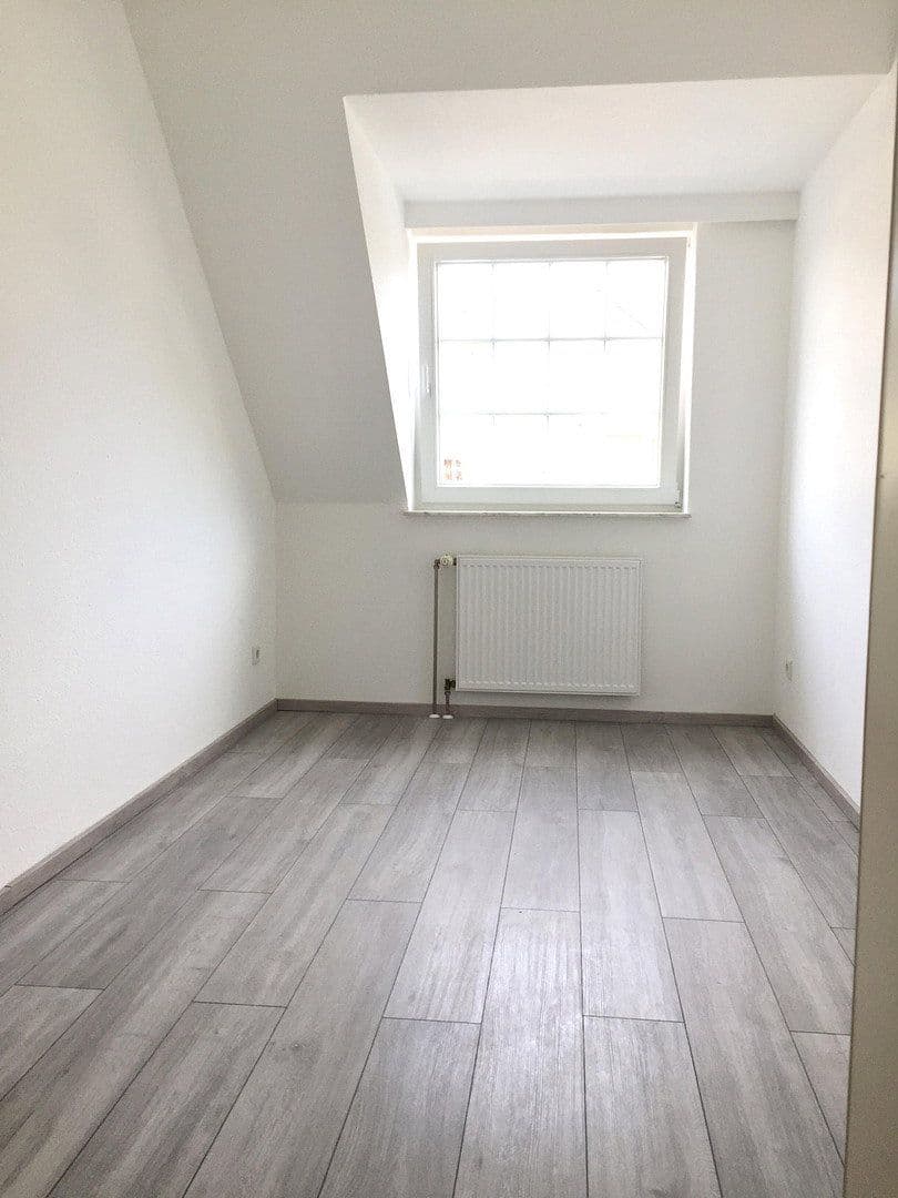 Predaj bytu 4-izbový 77 m², Hölderlin Str. 2, Stuhr, Dolné Sasko Predaj bytu 4-izbový 77 m², Hölderlin Str. 2, Stuhr, Dolné Sasko