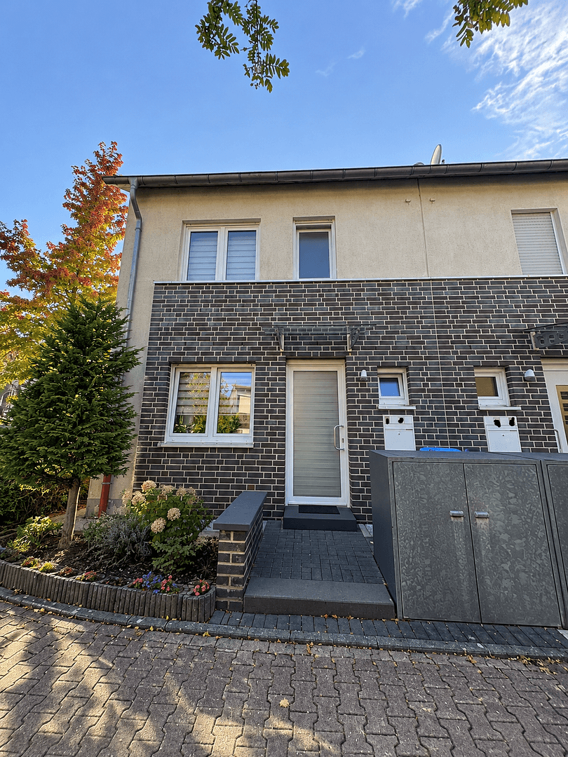 Predaj domu 107 m², pozemok 188 m², Neuss, Severné Porýnie - Westfálsko Predaj domu 107 m², pozemok 188 m², Neuss, Severné Porýnie - Westfálsko