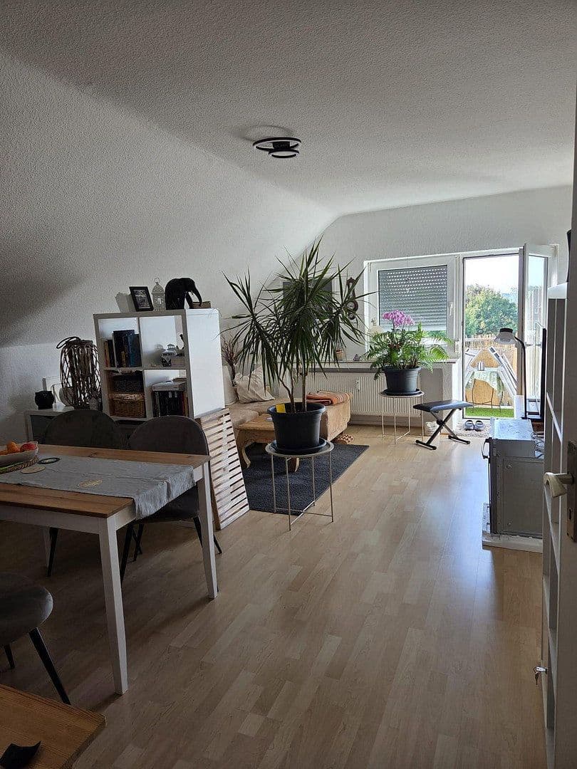 Prenájom bytu 3-izbový 49 m², Bad Salzuflen, Severné Porýnie - Westfálsko Prenájom bytu 3-izbový 49 m², Bad Salzuflen, Severné Porýnie - Westfálsko