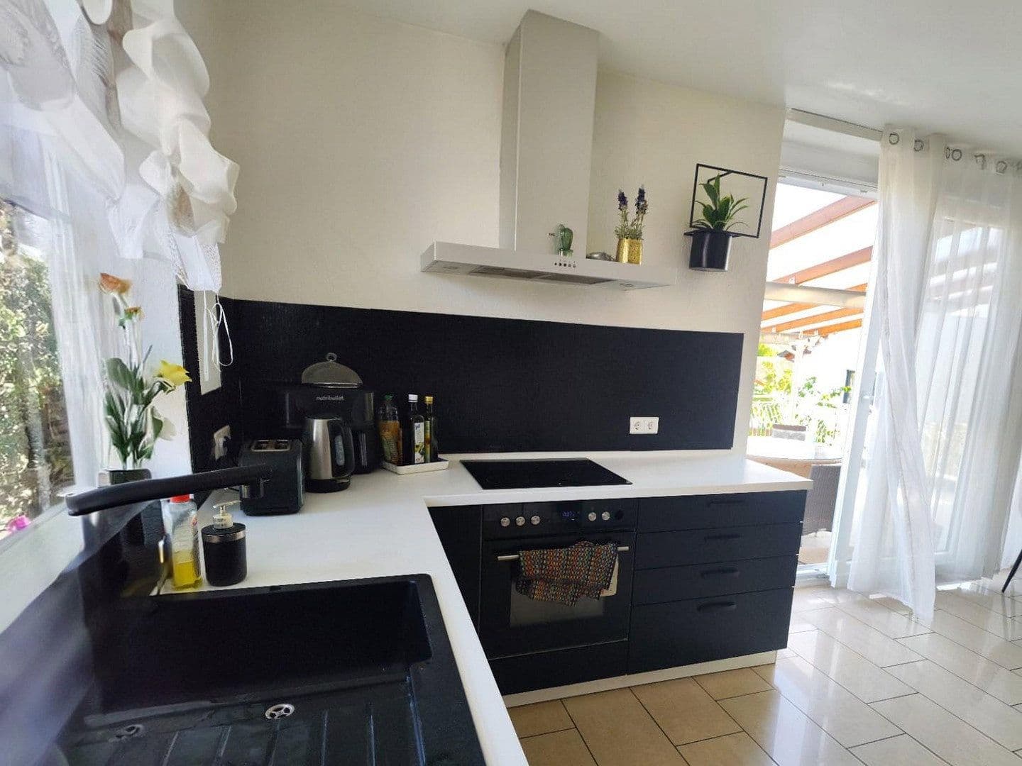 Predaj domu 322 m², pozemok 500 m², Singen (Hohentwiel), Bádensko-Wurttembersko Predaj domu 322 m², pozemok 500 m², Singen (Hohentwiel), Bádensko-Wurttembersko