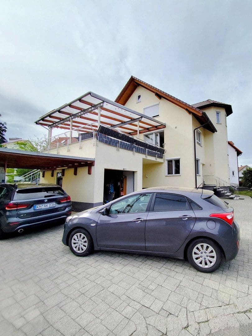 Predaj domu 322 m², pozemok 500 m², Singen (Hohentwiel), Bádensko-Wurttembersko Predaj domu 322 m², pozemok 500 m², Singen (Hohentwiel), Bádensko-Wurttembersko